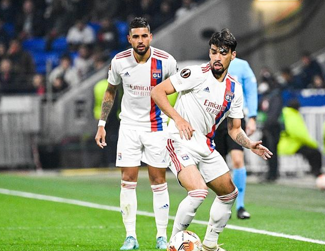 九游娱乐官方-NBA常规赛赛程吃紧，波尔图今晚遗憾出局，态度坚定，心理建设被强调(2025波尔图欧联杯赛程表)