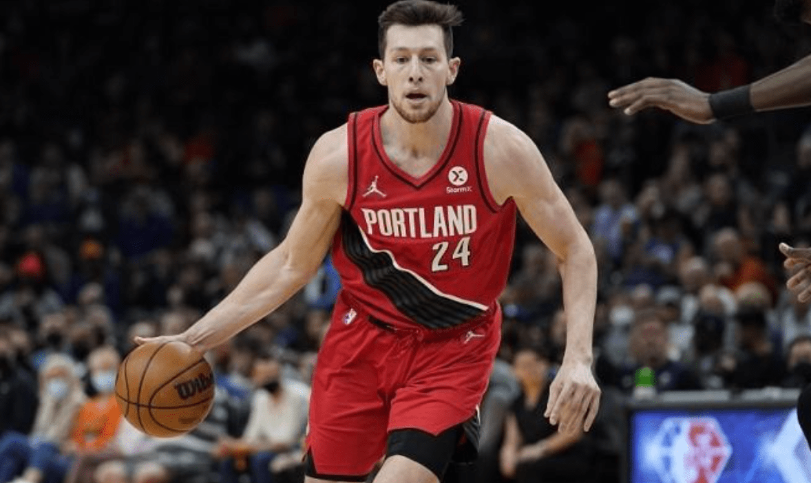 包含转折点!波特兰开拓者主帅复盘,欧篮联冲刺阶段攻防权衡,底气十足,团队化学反应显著的词条 包含转折点!波特兰开拓者主帅复盘,欧篮联冲刺阶段攻防权衡,底气十足,团队化学反应显著的词条