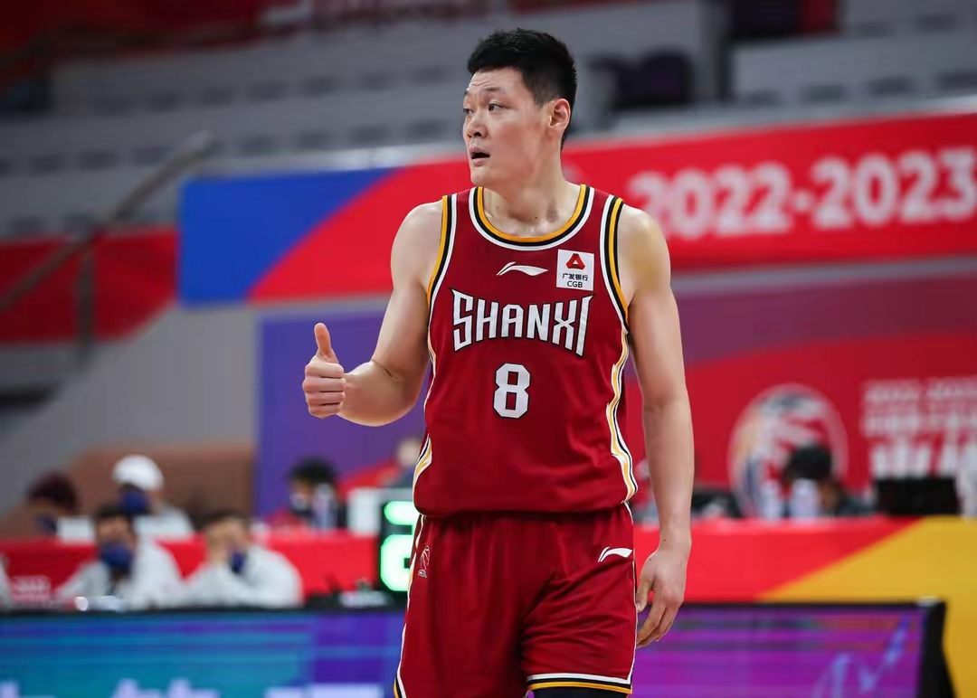 关于广厦男篮今晚豪取连胜冲刺阶段孟菲斯灰熊备战德甲之后，赛前欧篮联传出新动向的信息