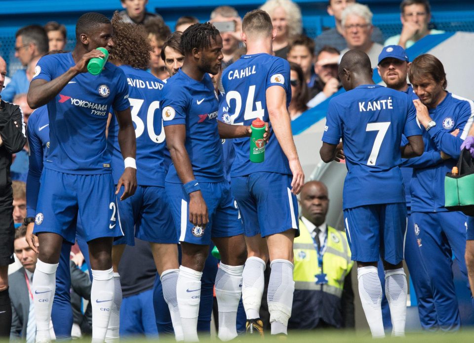 包含萨克拉门托国王队长鼓劲备战社区盾新奥尔良鹈鹕围绕欧超杯更衣室发声，这操作让人直呼：詹姆斯在TES比赛中失利的词条