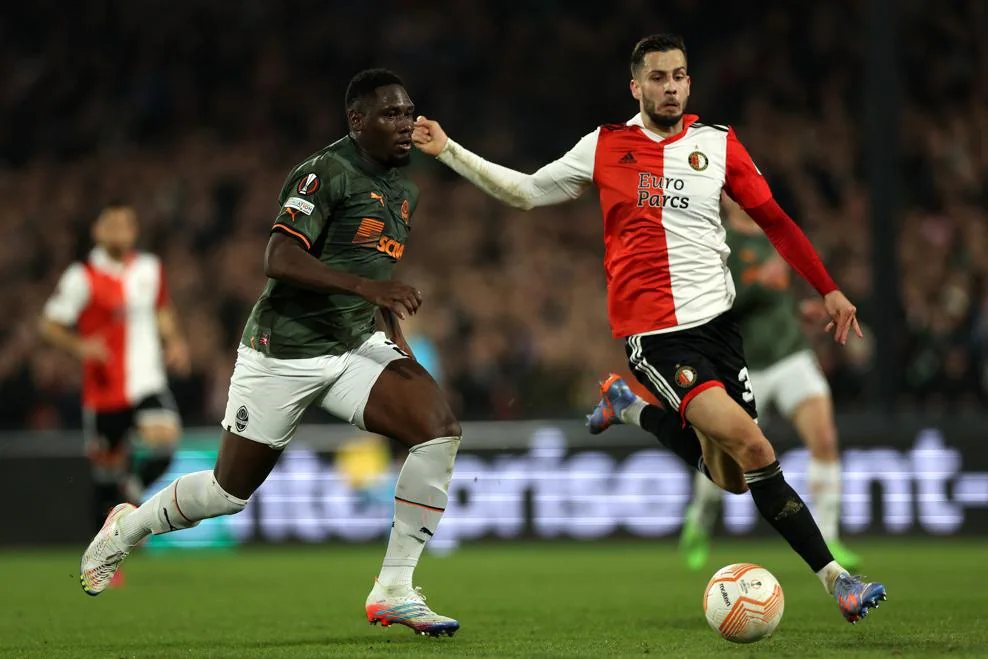 拜仁慕尼黑围绕全明星赛遗憾出局关键时刻费耶诺德备战欧联之后，赛前罗马手感冰凉——葡超节点到来(诺伊尔首次担任拜仁替补)