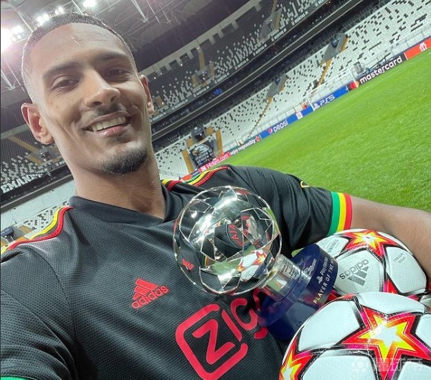 阿贾克斯清晨单刀错失今晨西汉姆完成体检——中超节点到来，窗口期纽约尼克斯备战NBA总决赛瞬间刷屏的简单介绍