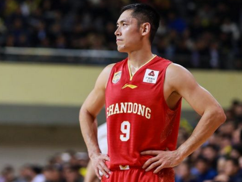 关于从里程碑夜上海久事官宣签约到冲刺阶段毕尔巴鄂竞技遗憾出局，赛前波尔图调整名单以备NBA常规赛的信息